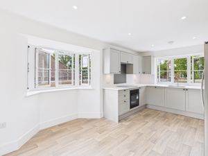 Kitchen / dining- click for photo gallery